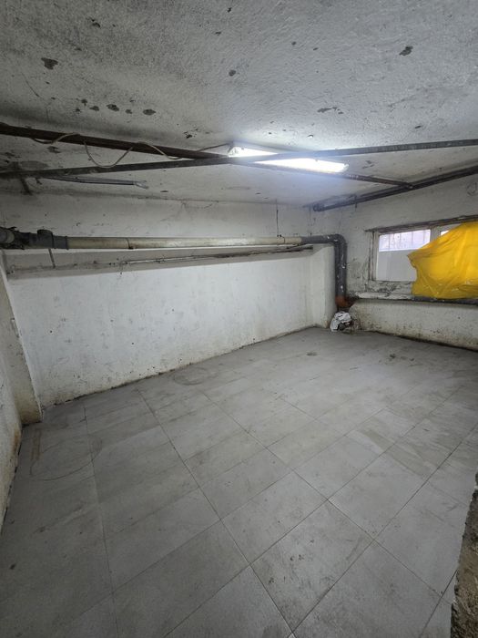 De vanzare Depozit spațios 190 mp cu utilități calea aradului Timișoar