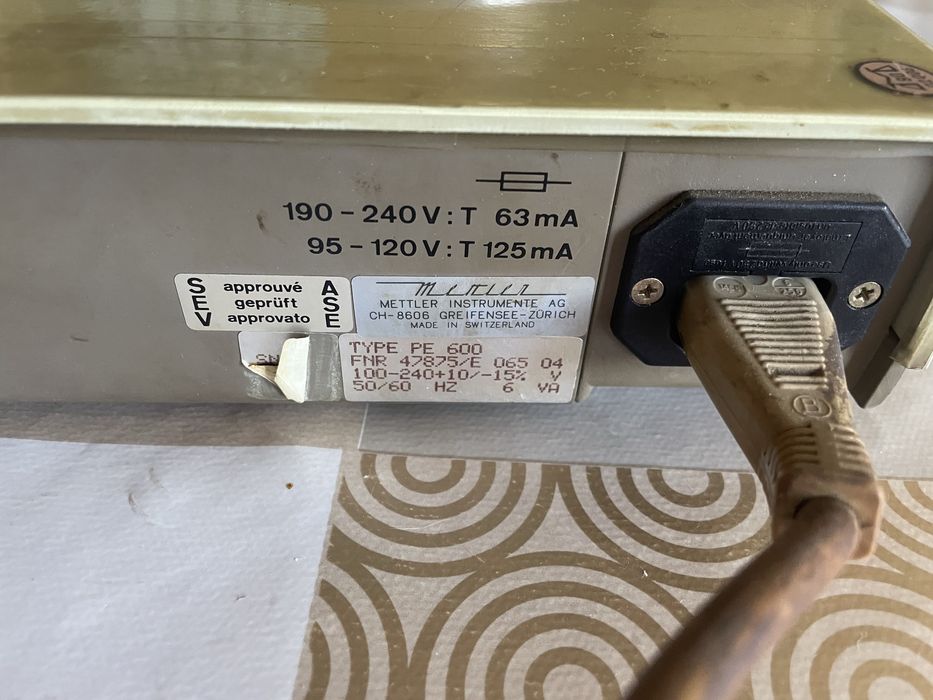 Продавам бижутерска везна Mettler Toledo PE600