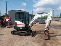 Vând miniexcavator bobcat E 25