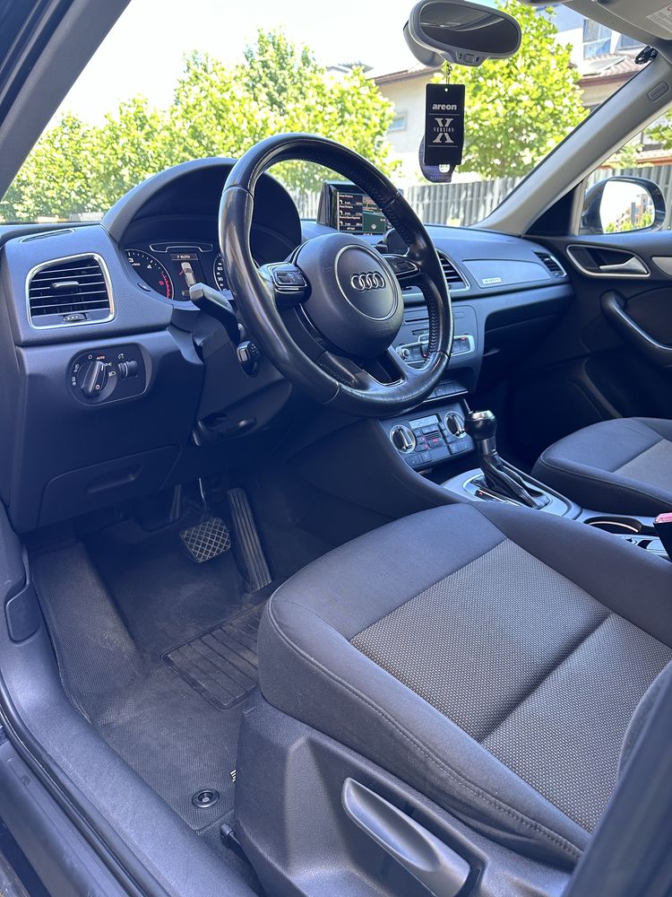 Audi Q3 2012 4x4 2.0 177cp automat