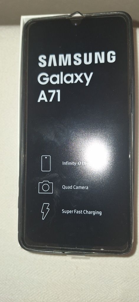 Продавам GSM Samsung A71 използван работи добре цена 350лв