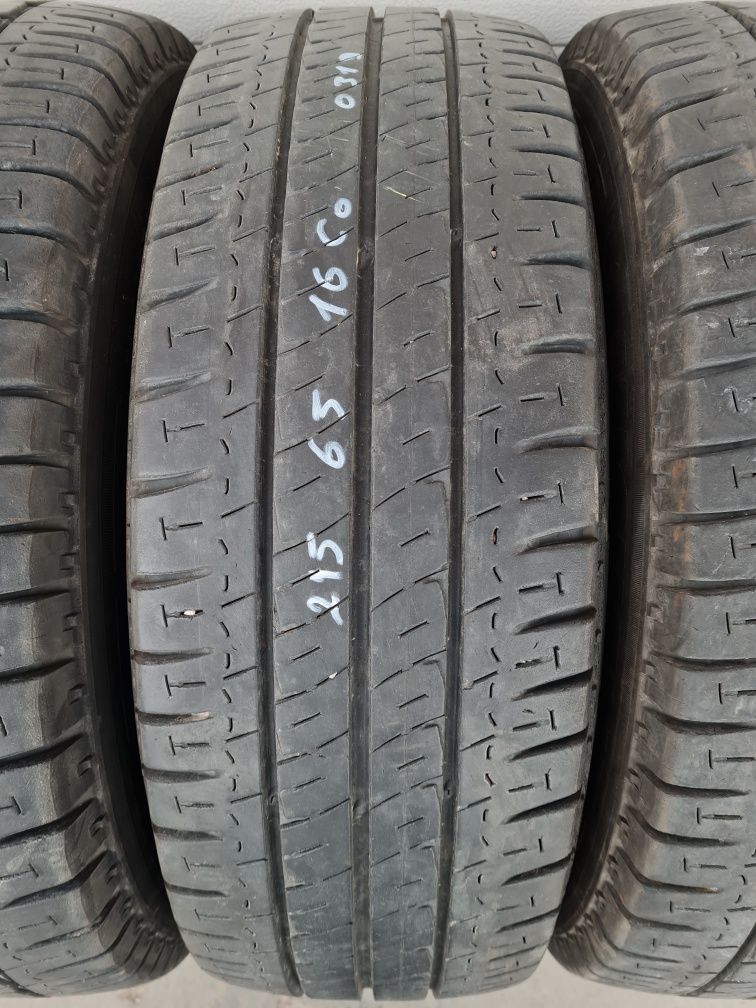 Летни гуми 4 броя за Бус MICHELIN Agilis 215 65 R16C дот 0319