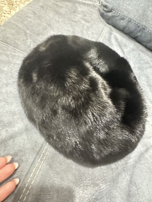 Берет норковый black lama