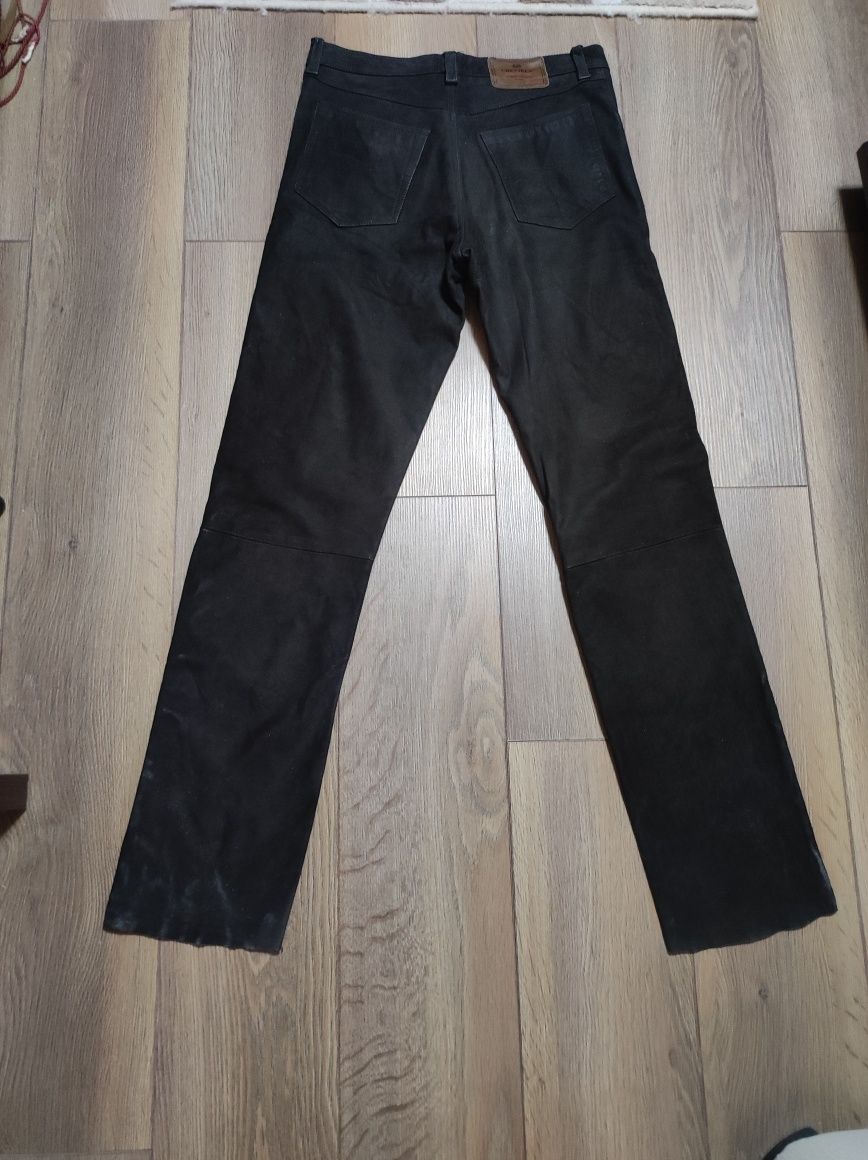 Pantaloni piele M 33 model jeans
