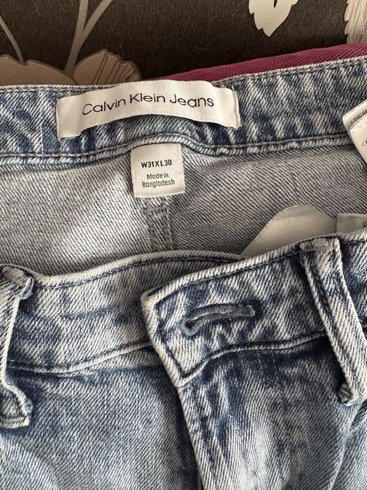 Blugi dama in stare foarte buna