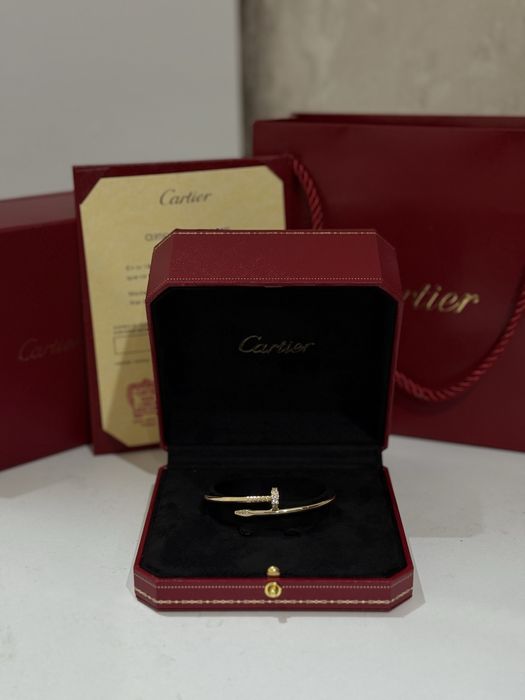 Золотой браслет картье литой