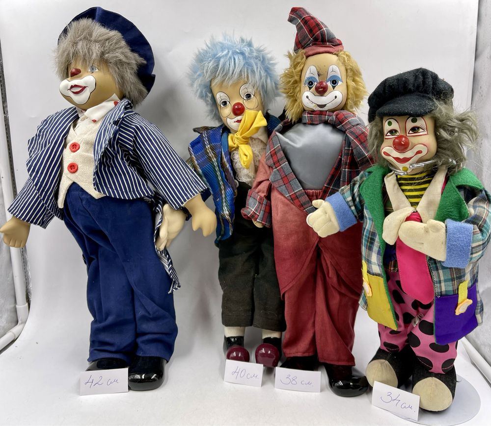 Колекционерски порцеланови клоуни