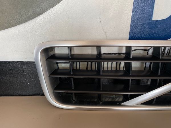 Grila bara fata Volvo XC90 2007-2010 30678980 30678983 17125