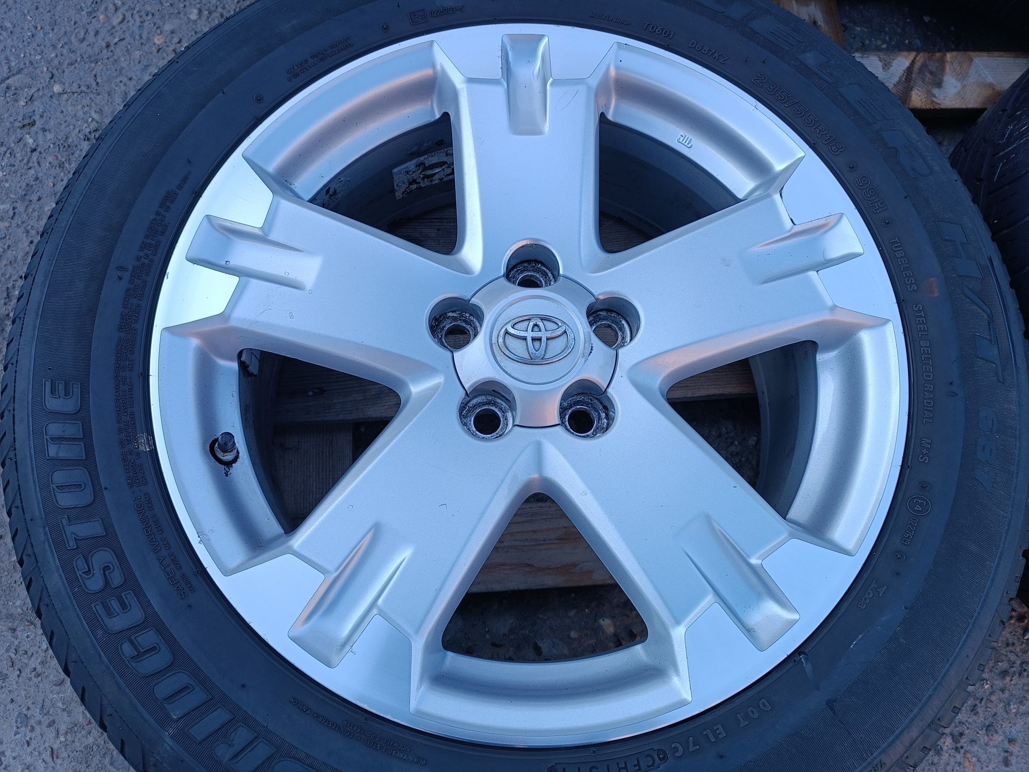 Лети джанти 18ки 5х114.3 Toyota + гуми 235/55/18 Bridgestone