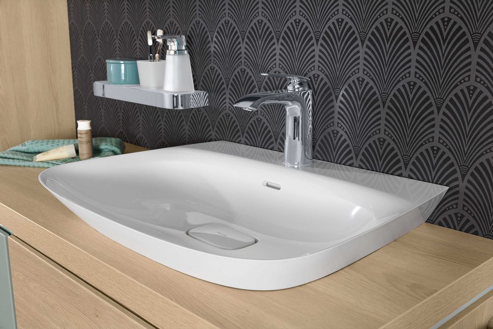 Ofer spre vanzare un lavoar marca VIGOUR, model VOGUE, 65x50cm, ca nou