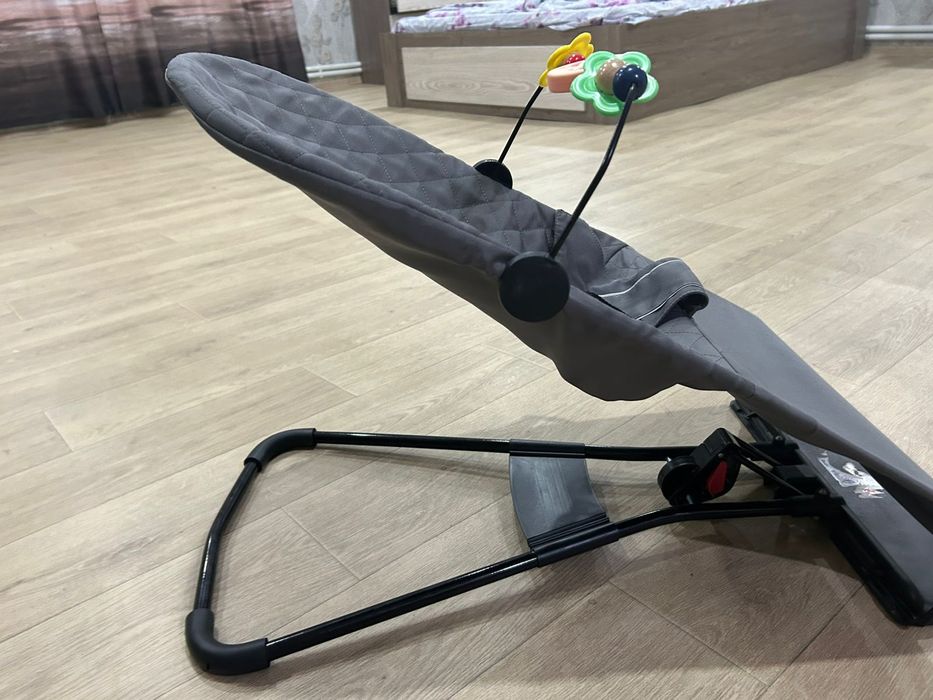 Продам шезлонг..,