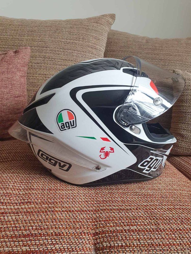 Каска AGV Corsa.