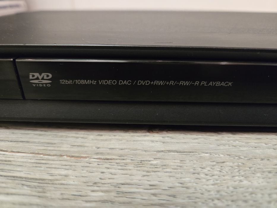 Продам DVD проигрыватель Sony