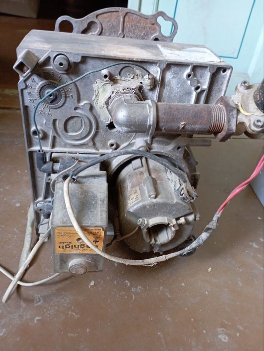 Правой катёл сотилади