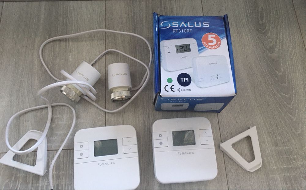 Termostat digital cu actuator termic Salus