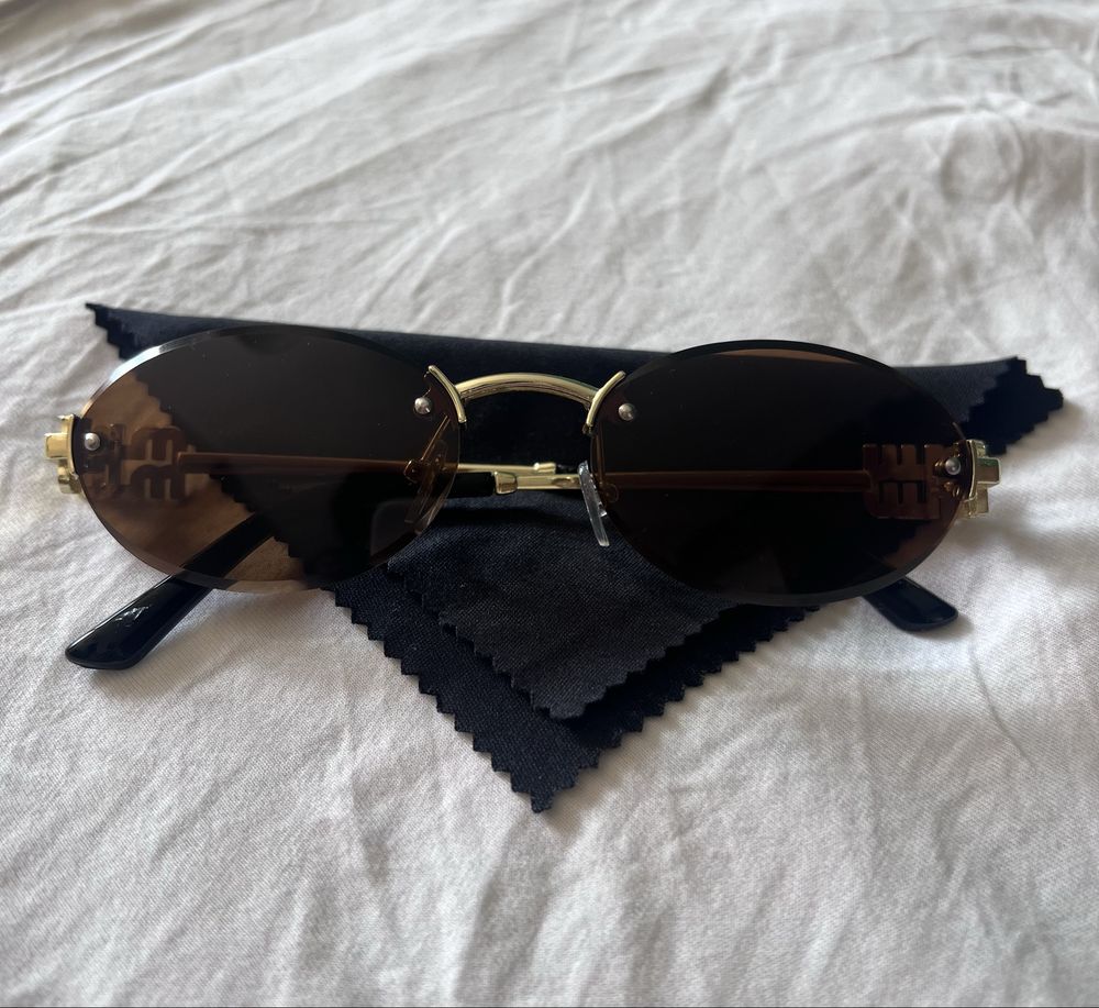 Слънчеви очила MIU MIU