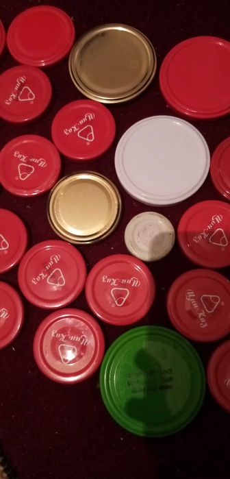 Крышки от банок 37 шт,разные