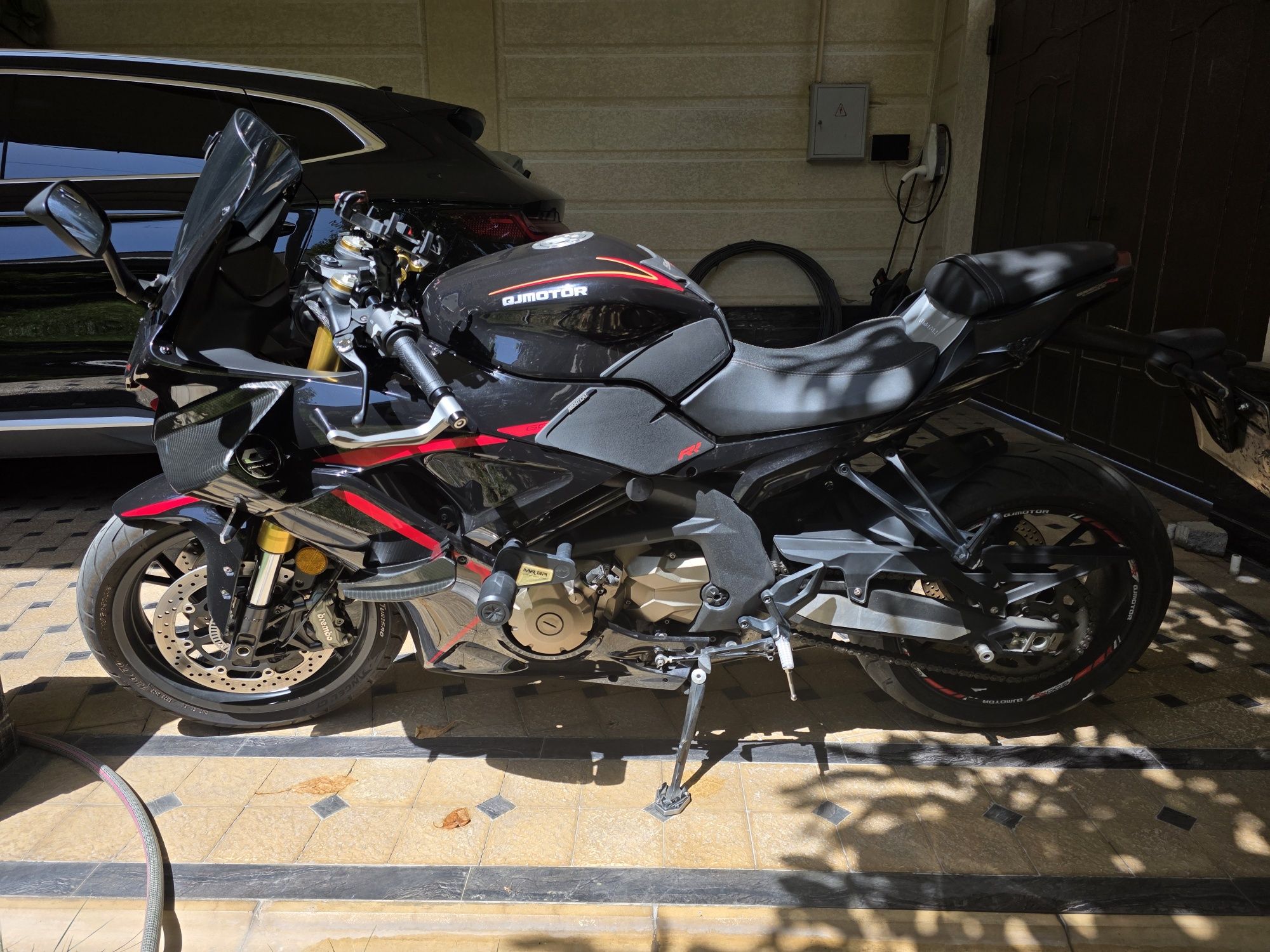 Qj motor 600 rr ..