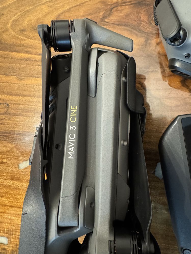 Дрон DJI Mavic 3 cine