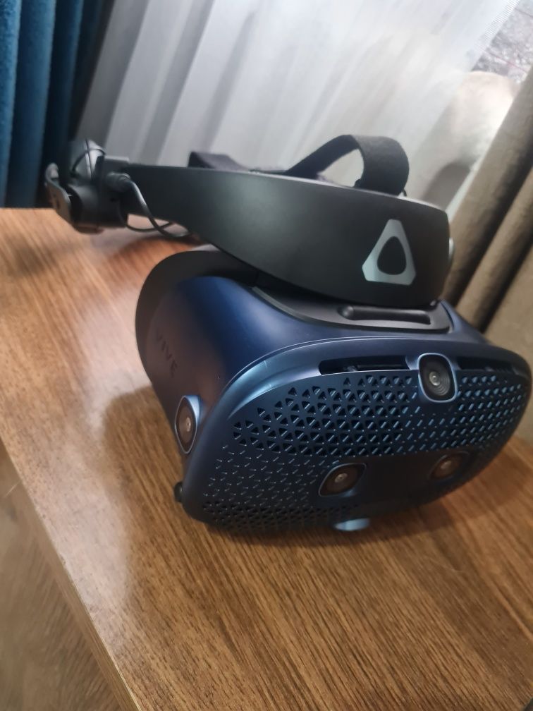 VR шлем HTC vive cosmos