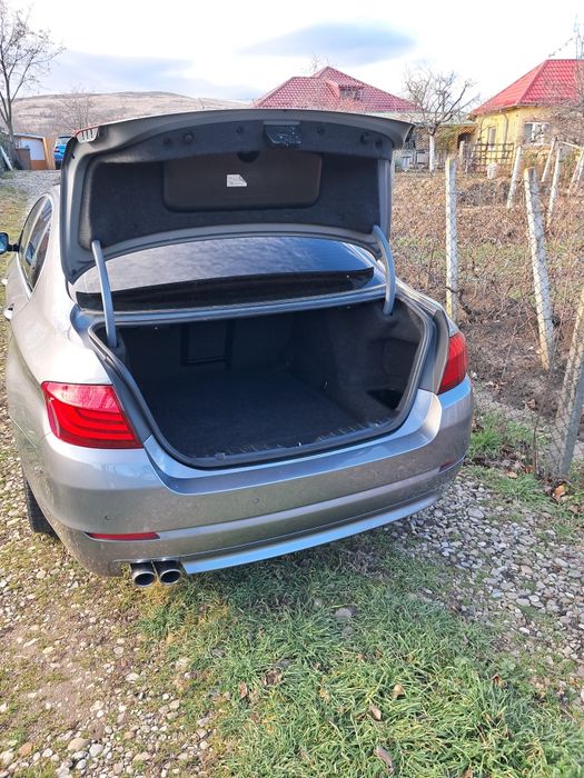 BMW 530 XDRIVE 2012  3 BUTOANE! Distr. Noua BMW. SERIA 7 Int