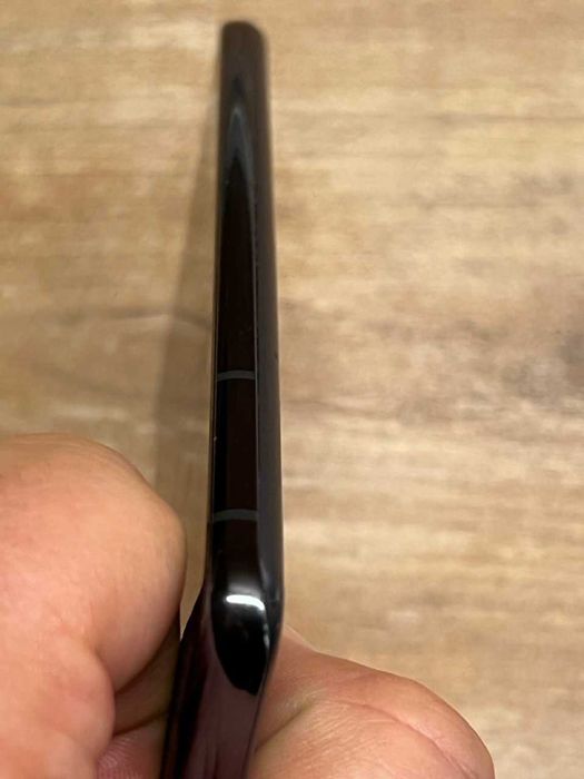 Samsung S21 5G / 128GB / 8GB / Черен / пукнато стъкло / не е заключен