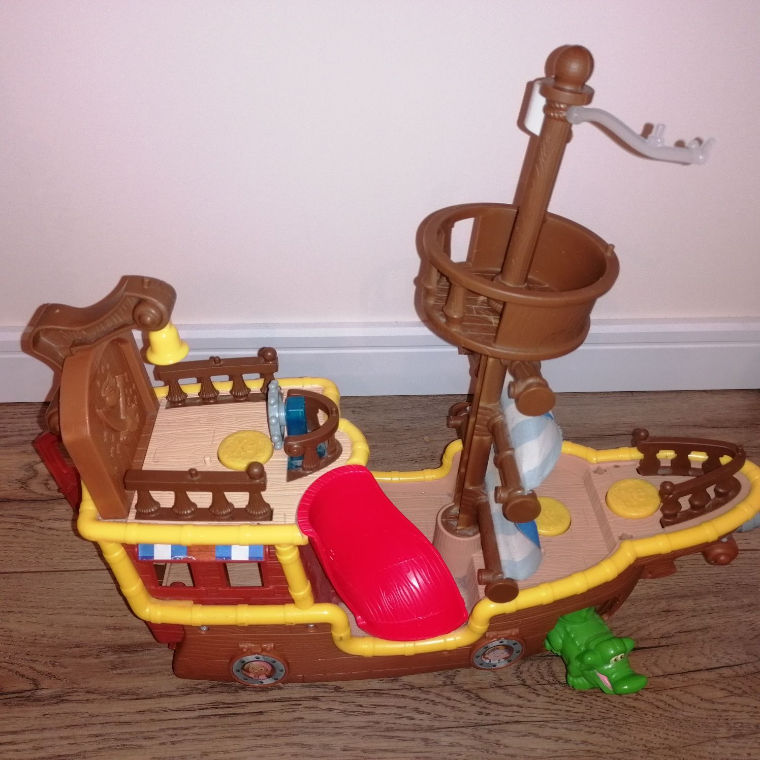 Disney Пиратски музикален кораб