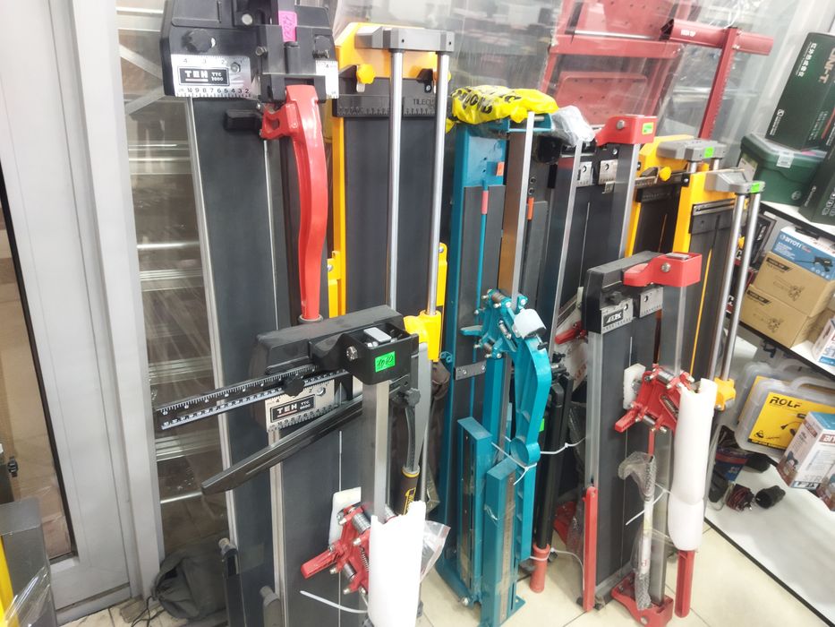 Kafelarezla bor Xar xil Firmaniki