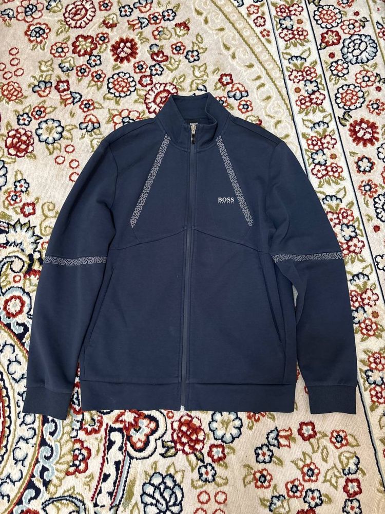 Продам кофту Hugo boss