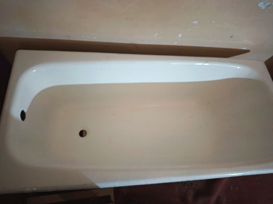 Продаю ванну чугунная