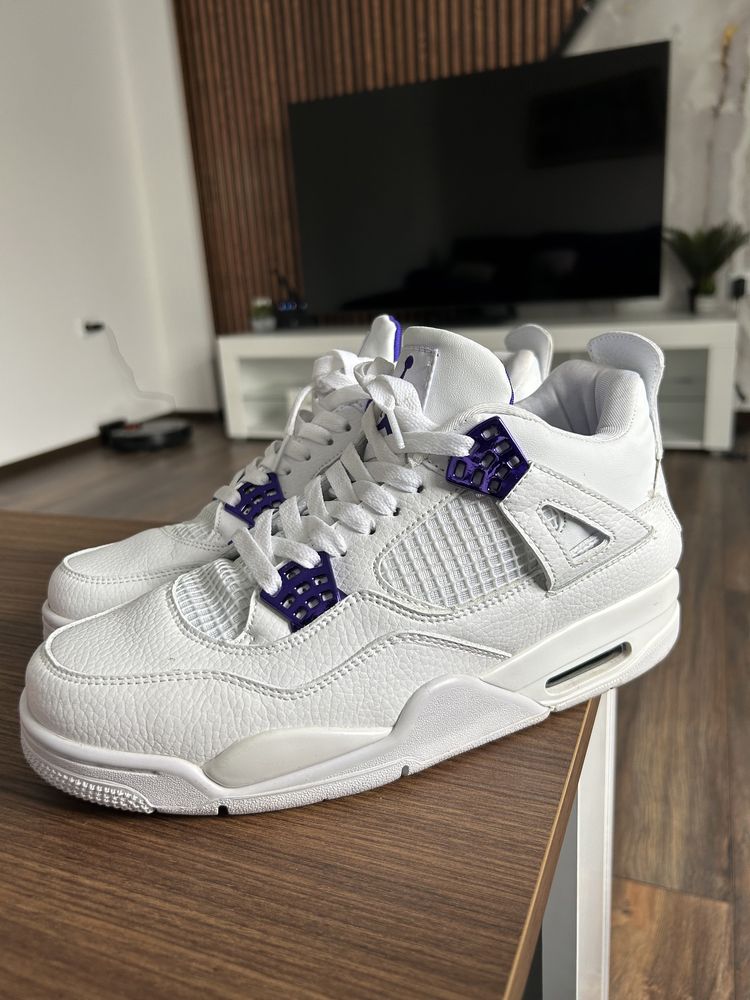 Jordan 4 Metallic Purple