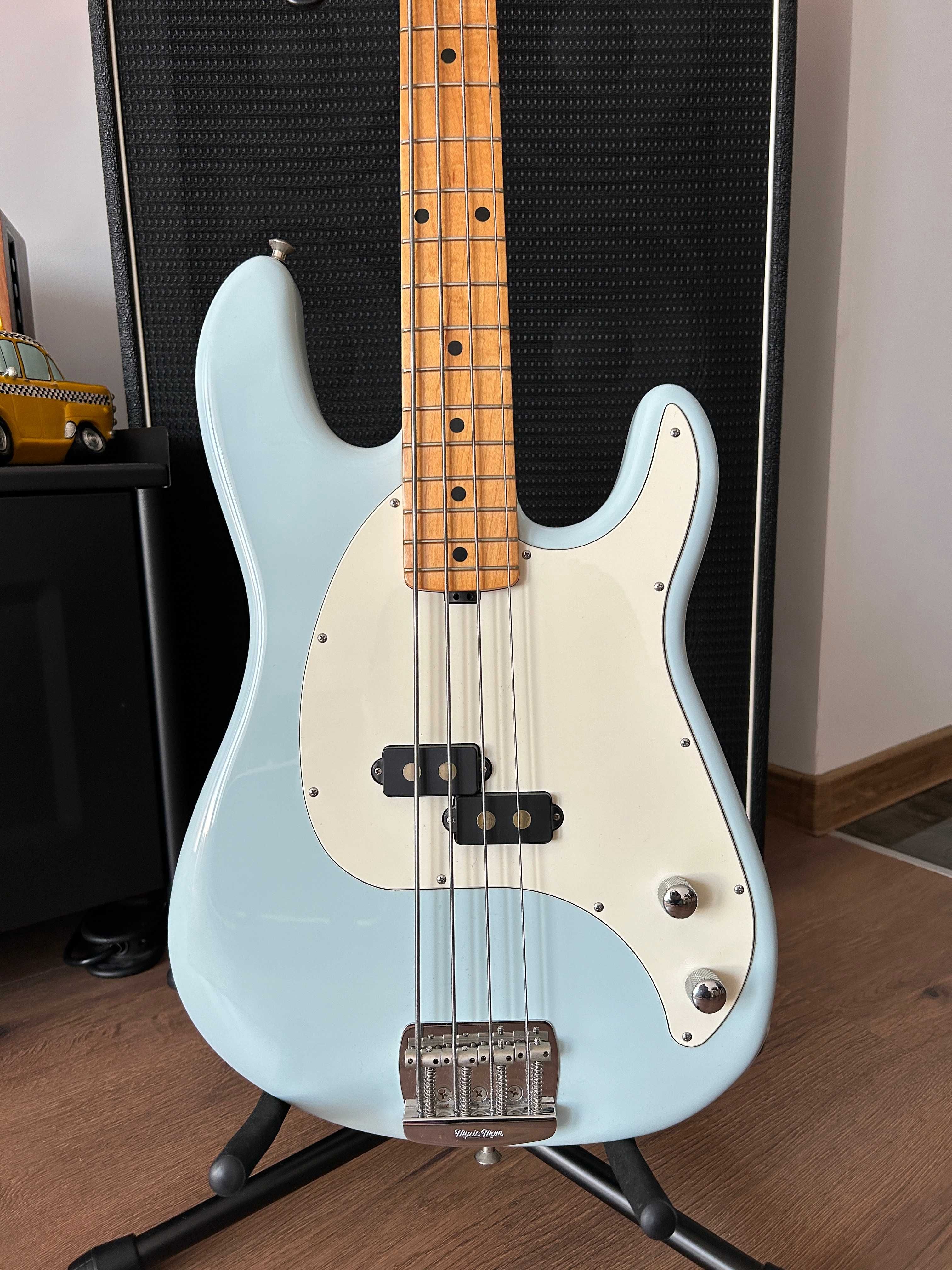 Бас Китара Music Man Cutlass Bass с куфар