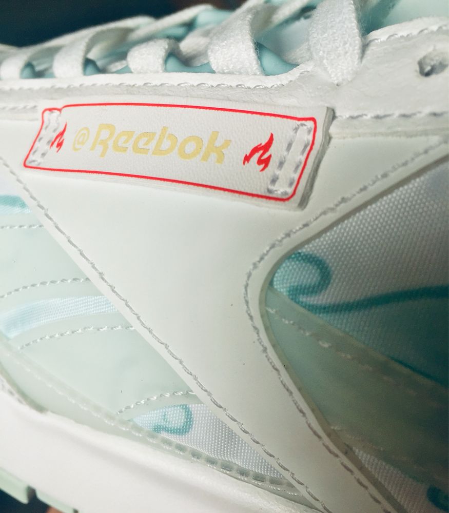 Reebok classic leather legacy x Hot Ones (40,5)