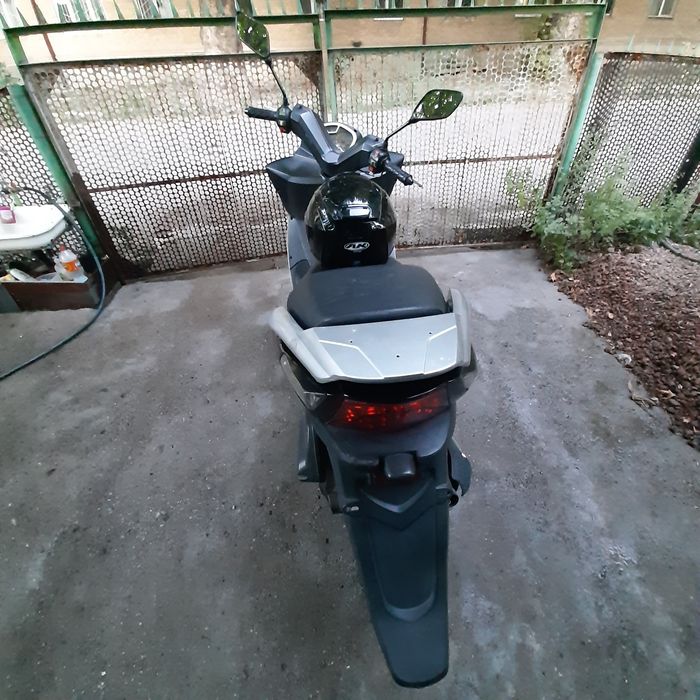 Продается скутер 150куб