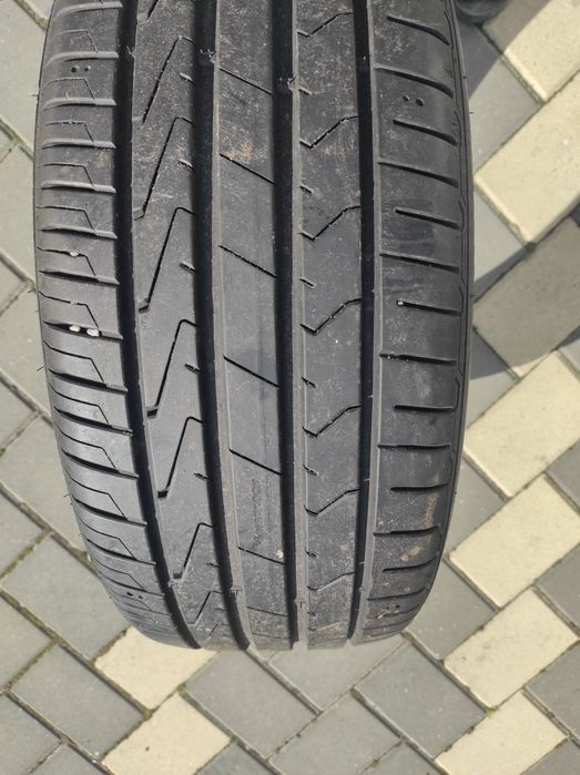 Anvelope vara hankook 215/45/r17