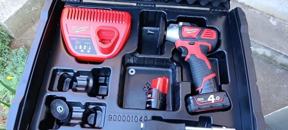 Milwaukee m12bps-421x акумулаторна полирмашина