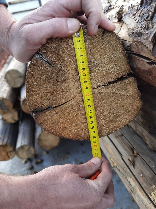 De vânzare grinzi de acoperiș și scara metalica