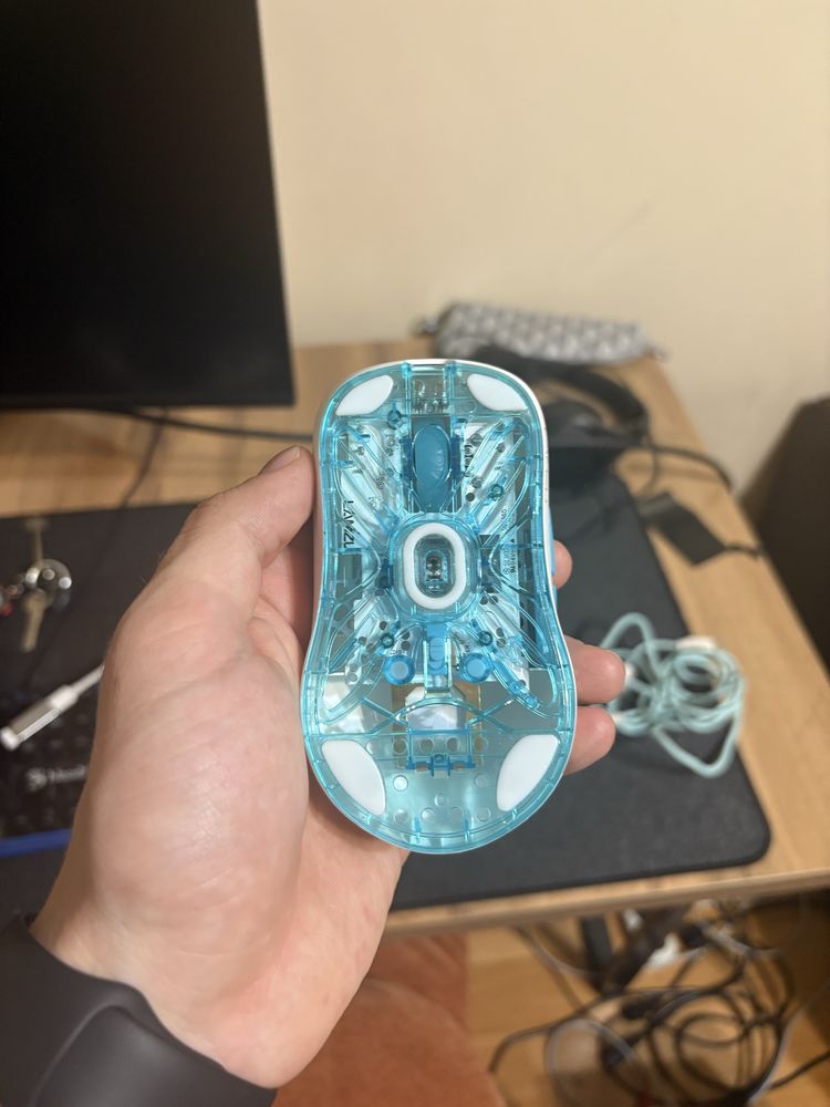 lamzu Atlantis Mini