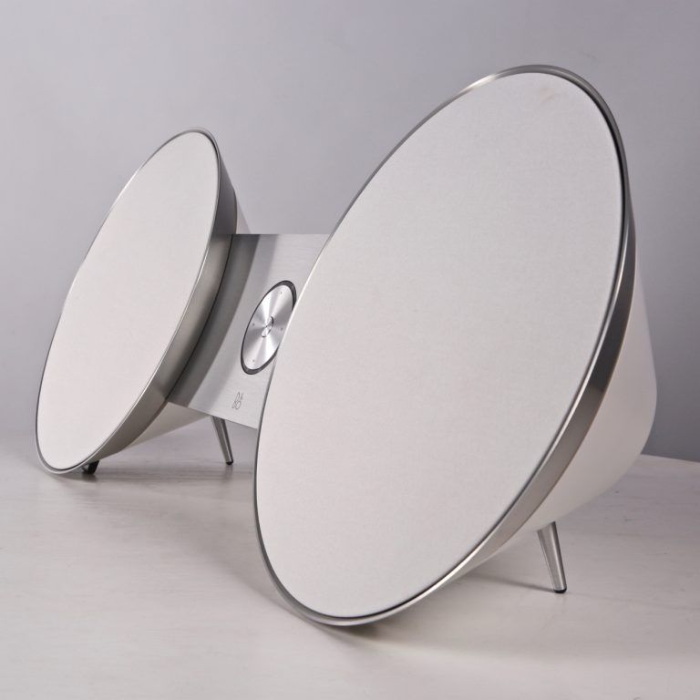 Beosound A8 W-Fi фнукцияли Bang & olufsen компанияси махсулоти сотилад