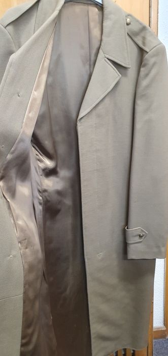 Ținuta militară , parpalac peste genunchi