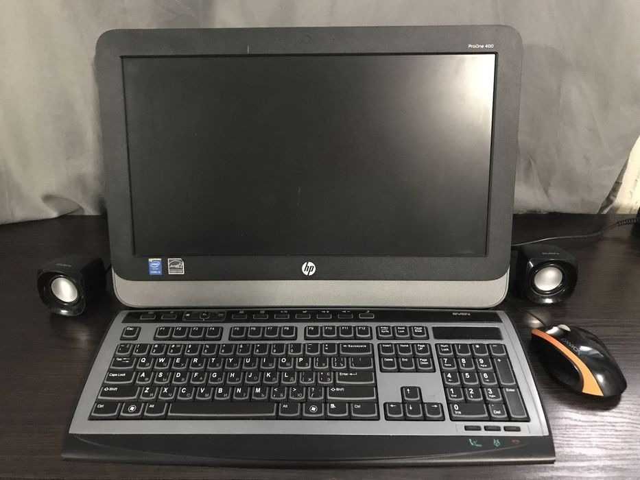 Обменяю настольный моноблок HP core i5 виндовс 10 состояние рабочее