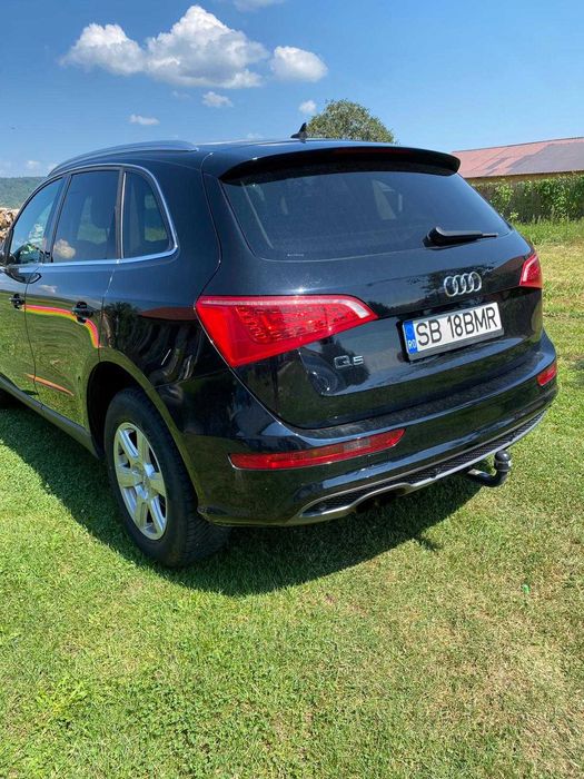 Vând Audi Q5 2012