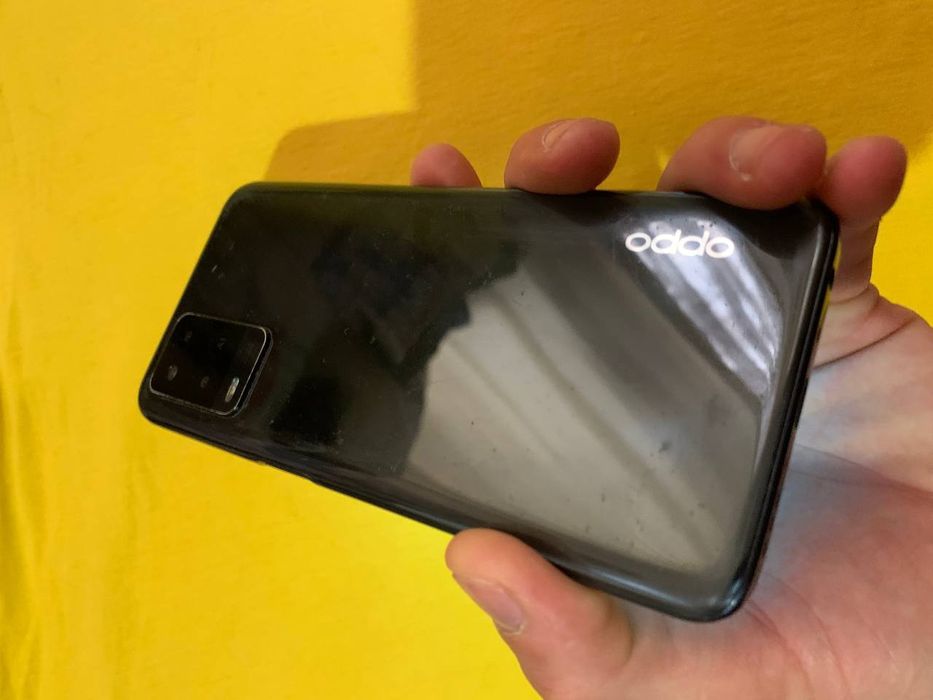 Оппо А 54 в хорошем состоянии