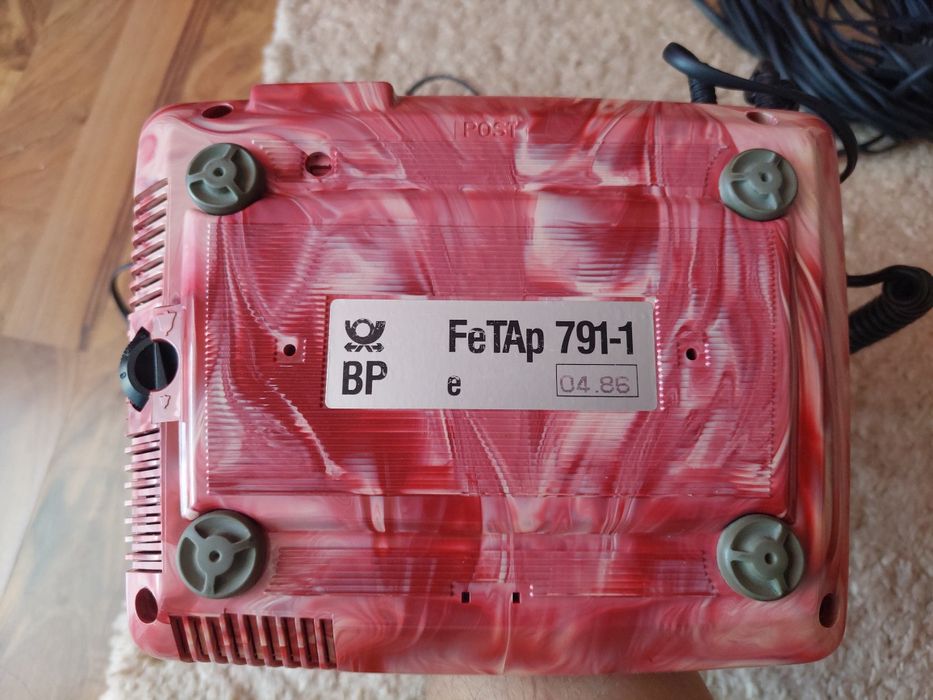 Telefon fix cu disc ,stare super ,culoare deosebita