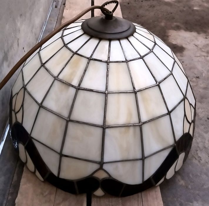 Lampă tavan stil Tiffany