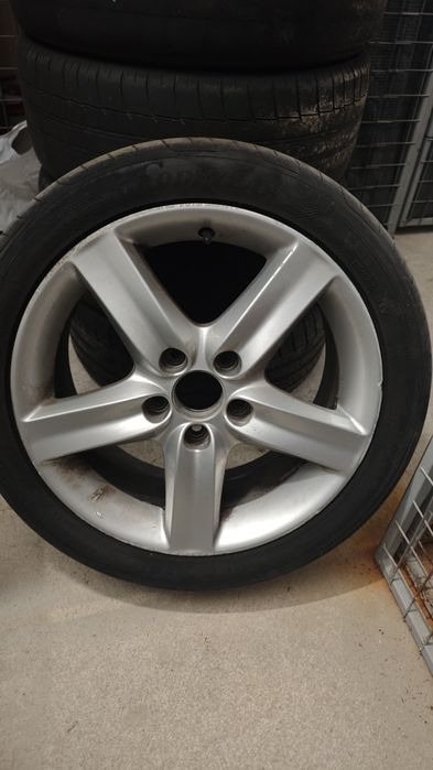 Vând jante honda r17