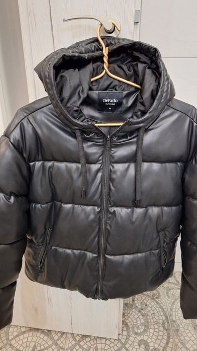 Geaca dama din piele ecologică matlasata