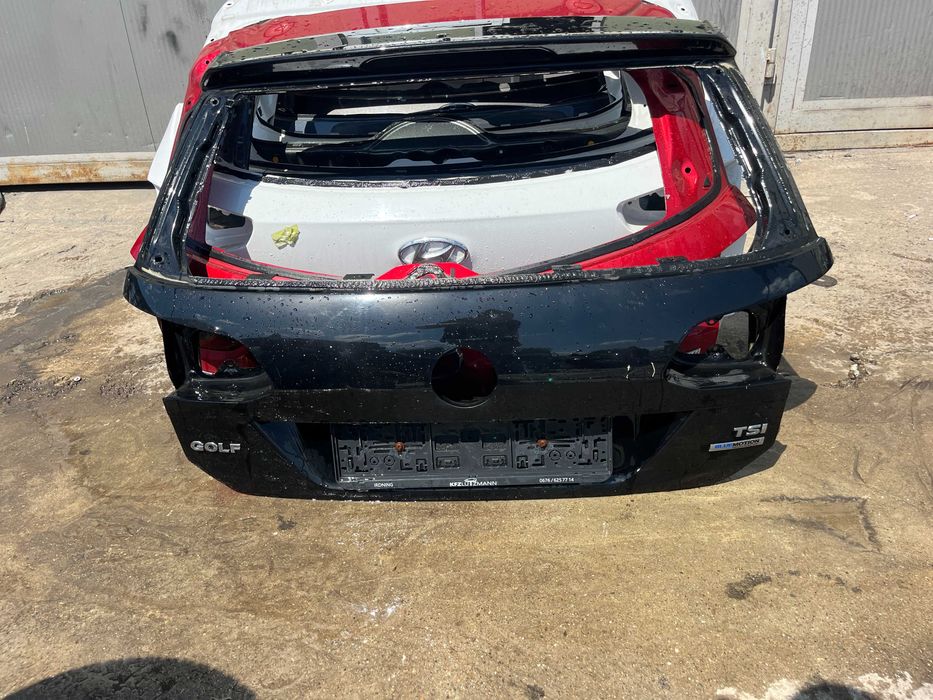 Капак,багажник VW Golf 7 Sportsvan 2бр.