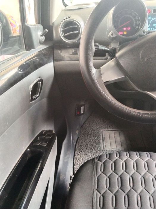 Spark 2011 2 pozistsiya kraskasi bor