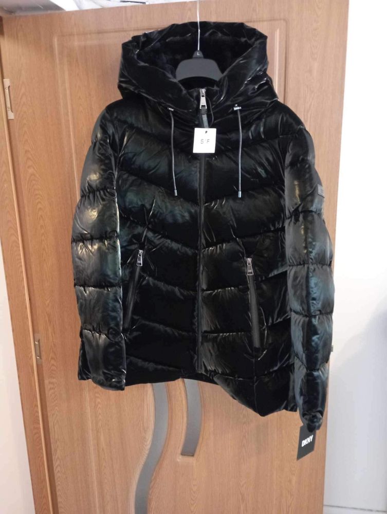Geaca Dkny noua nefolosita niciodata